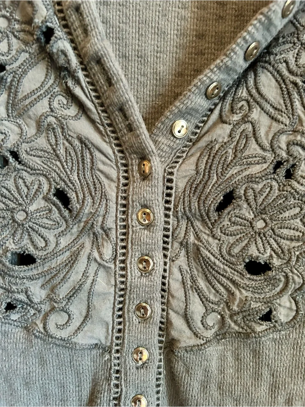 Womens Long-Sleeve Embroidered Button-Front Top
